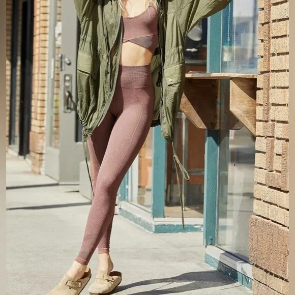 Free people movement high rise diamond legging - Picture 4 of 13